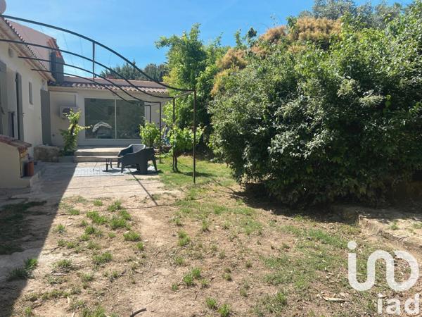 Maison à vendre 7 pièces 160 m² Peyrolles-en-Provence