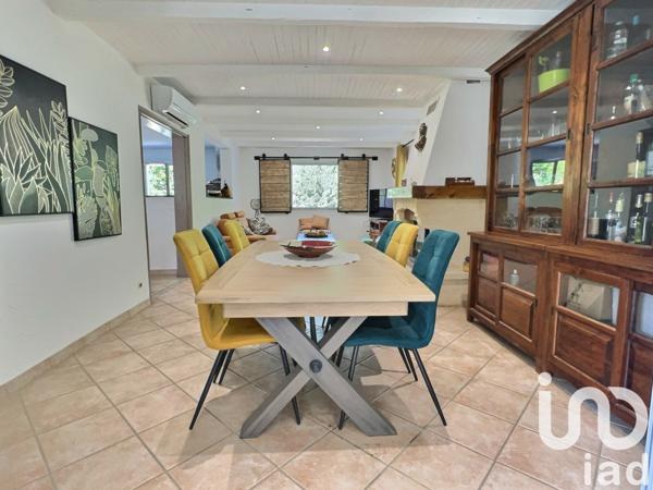 Maison à vendre 7 pièces 160 m² Peyrolles-en-Provence