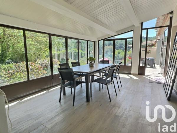 Maison à vendre 7 pièces 160 m² Peyrolles-en-Provence