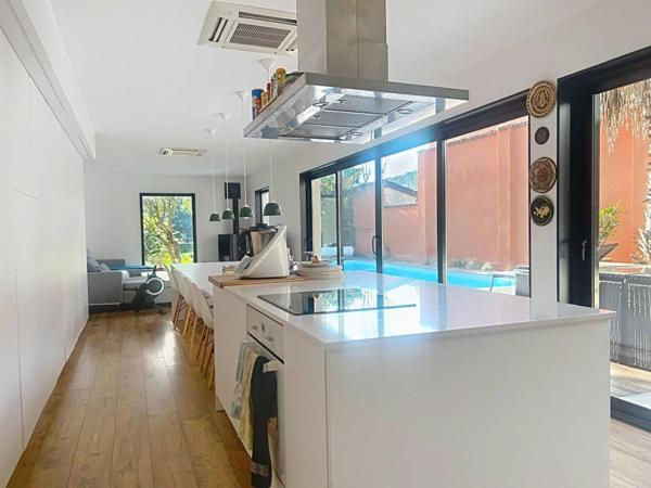 Maison d'Exception de 190 m² avec Piscine et Jardin de 500 m² –