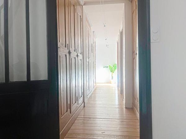 Maison d'Exception de 190 m² avec Piscine et Jardin de 500 m² –