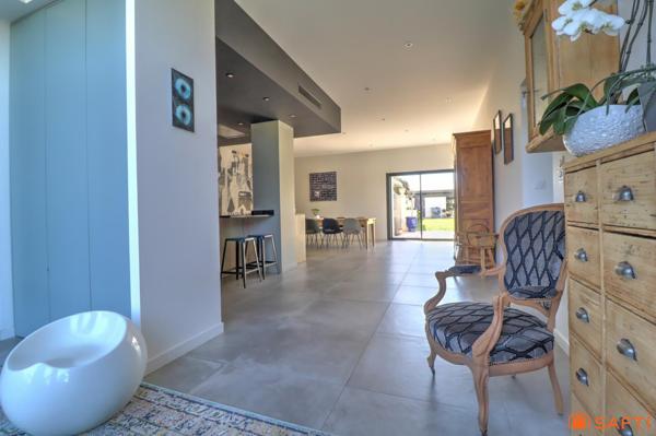 Vienne, propriété d’exception de 400 m² sur 6 100 m² de terrain paysagé.