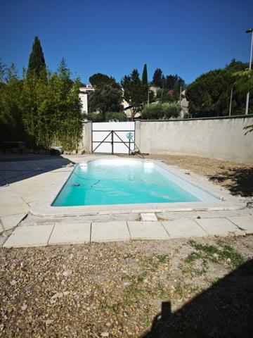 Belle grande maison familiale avec piscine
