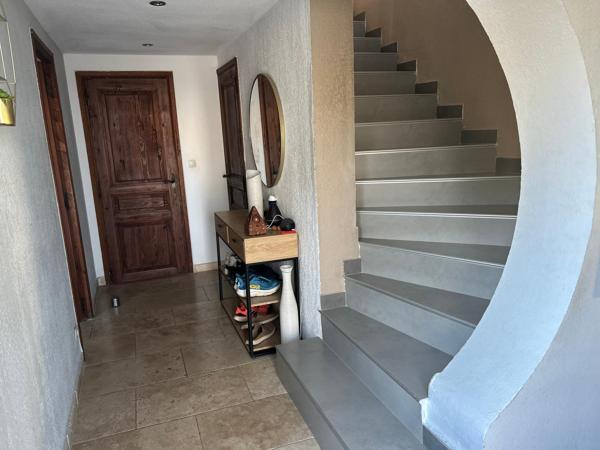 Belle grande maison familiale avec piscine
