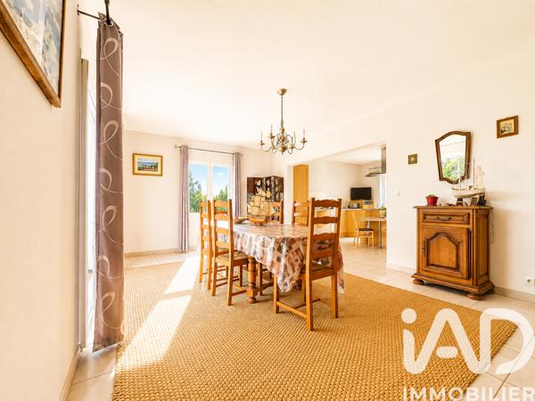Maison à vendre 5 pièces 224 m² Saint-Palais-sur-Mer
