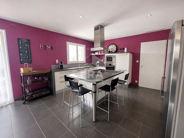 Maison Grisolles 5 pièce(s) 121 m2