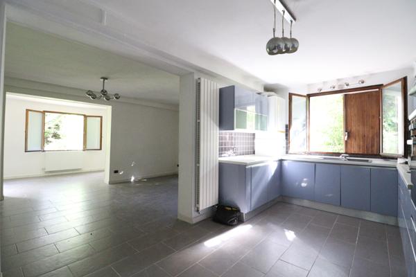 Échirolles (38130) À Vendre – Maison individuelle 160 m² à Échirolles La Commanderie – Idéale famille, investissement locatif ou