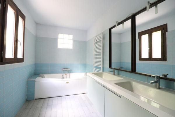 Échirolles (38130) À Vendre – Maison individuelle 160 m² à Échirolles La Commanderie – Idéale famille, investissement locatif ou