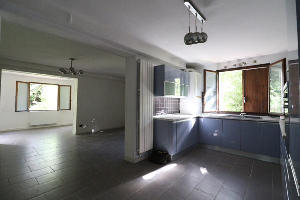 Échirolles (38130) À Vendre – Maison individuelle 160 m² à Échirolles La Commanderie – Idéale famille, investissement locatif ou