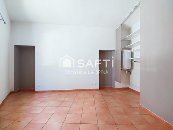 Appartement T2 avec cour commune