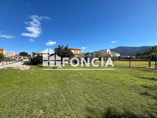 À vendre Maison 4 pièces 122 m² - Saint-génis-des-fontaines 66740