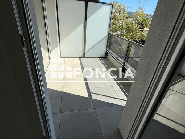 Location Appartement 2 pièces 42 m² - Thonon Les Bains 74200