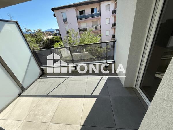 Location Appartement 2 pièces 42 m² - Thonon Les Bains 74200