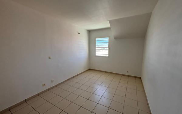 Appartement à louer    2 pièces •  Saint-François