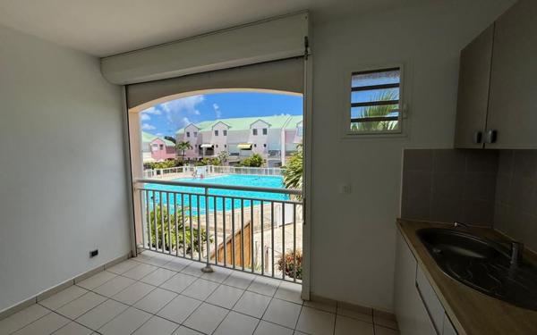 Appartement à louer    2 pièces •  Saint-François