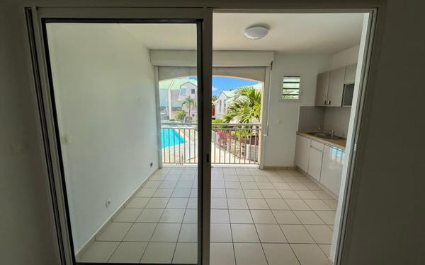 Appartement à louer    2 pièces •  Saint-François