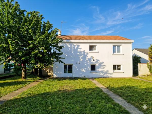 Vente maison Montaigu : 385 000 € - AJP Immobilier Montaigu