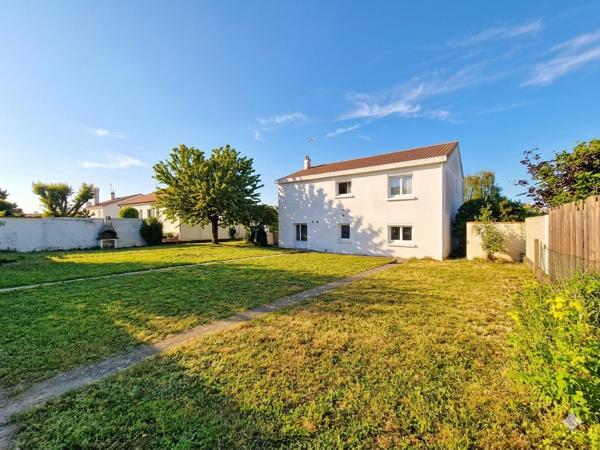 Vente maison Montaigu : 385 000 € - AJP Immobilier Montaigu