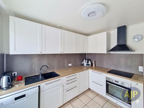 Vente maison Montaigu : 385 000 € - AJP Immobilier Montaigu