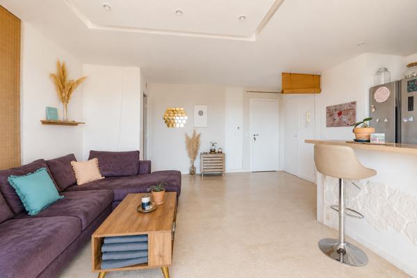 Appartement T4 lumineux avec 2 balcons – 80 m² – Résidence arborée – Marseille