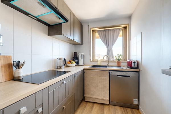 Appartement T4 lumineux avec 2 balcons – 80 m² – Résidence arborée – Marseille