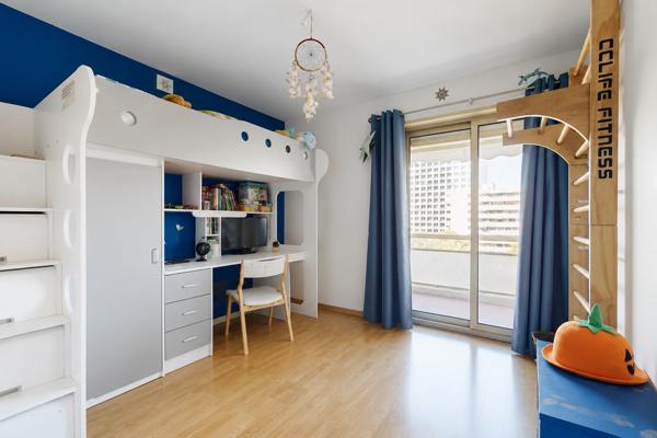 Appartement T4 lumineux avec 2 balcons – 80 m² – Résidence arborée – Marseille