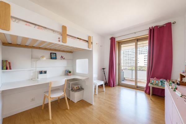 Appartement T4 lumineux avec 2 balcons – 80 m² – Résidence arborée – Marseille