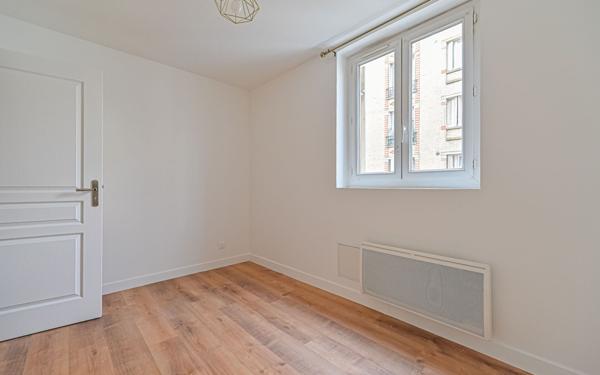 Appartement à vendre    3 pièces • 42,71 m2 Clichy