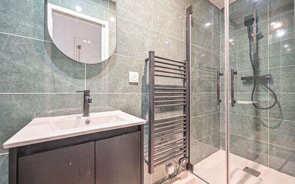 Appartement à vendre    3 pièces • 42,71 m2 Clichy