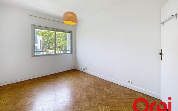 Appartement à vendre    3 pièces • 86 m2 Marseille 8