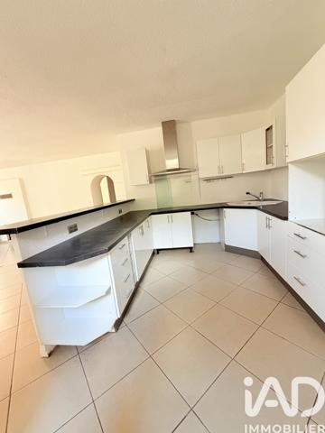 Appartement à vendre 5 pièces 104 m² Saint-Sauveur-sur-Tinée