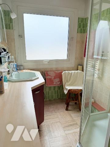 A VENDRE 56 VANNES T3 80 m² dernier étage cave et garage