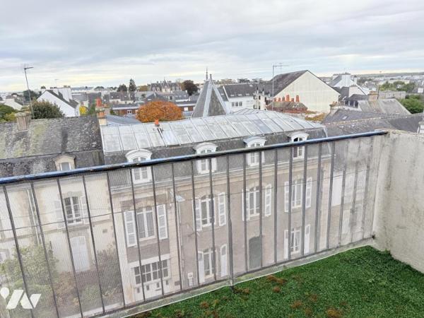 A VENDRE 56 VANNES T3 80 m² dernier étage cave et garage