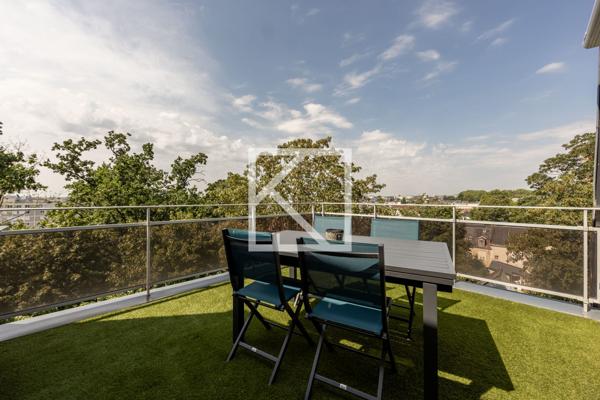 SUPERBE APPARTEMENT AVEC TERRASSE