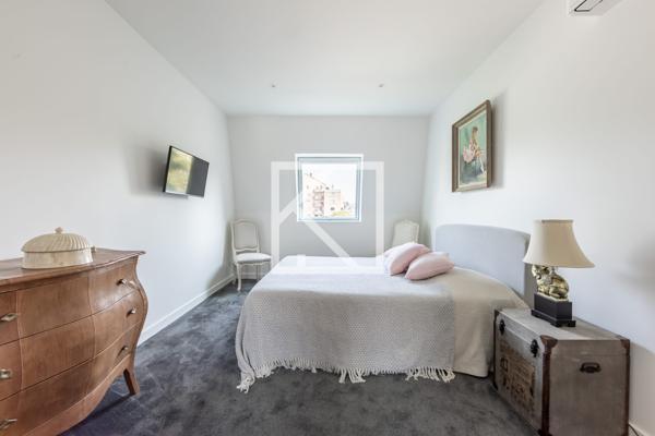 SUPERBE APPARTEMENT AVEC TERRASSE