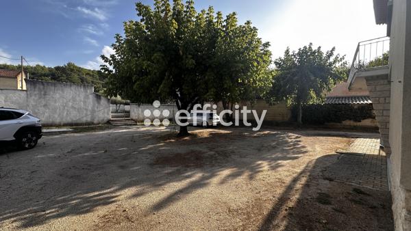 Maison
         6 pièces
        - 164 m² 297 000 € *