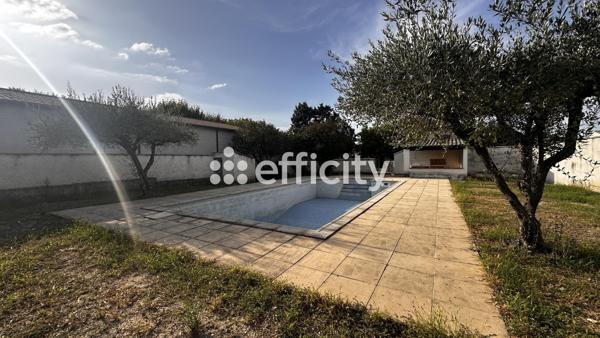 Maison
         6 pièces
        - 164 m² 297 000 € *