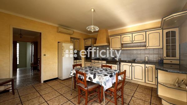 Maison
         6 pièces
        - 164 m² 297 000 € *