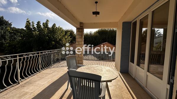 Maison
         6 pièces
        - 164 m² 297 000 € *
