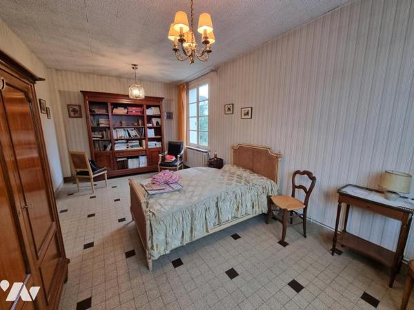 45120 CHALETTE SUR LOING - MAISON  T7 160M²