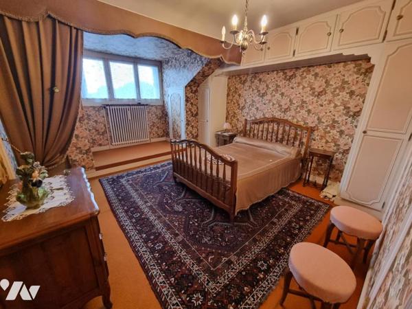 45120 CHALETTE SUR LOING - MAISON  T7 160M²