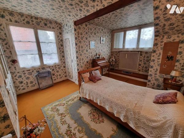 45120 CHALETTE SUR LOING - MAISON  T7 160M²