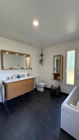 Maison contemporaine 2019 – Plain-pied – 5 chambres – Cadre exceptionnel