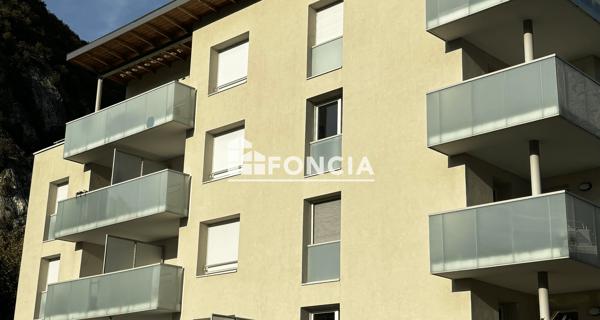 Location Appartement 2 pièces 40.1 m² - Saint-égrève 38120