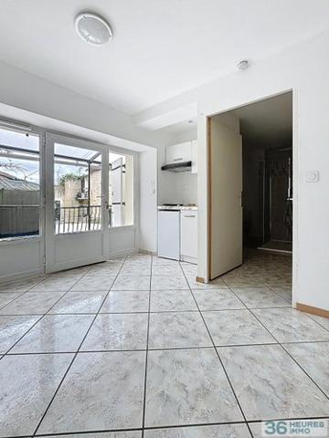 Immeuble à vendre à Castillon-la-Bataille en Gironde (33350), ref : VNI CASTILLON LA BATAILLE