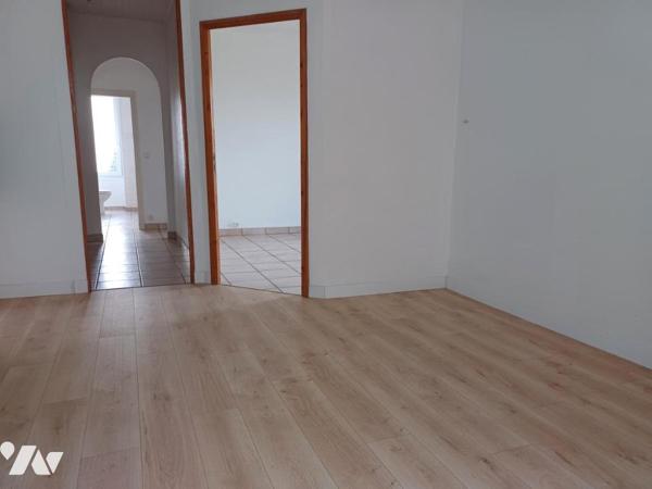 Vente Immeuble à MESLAN