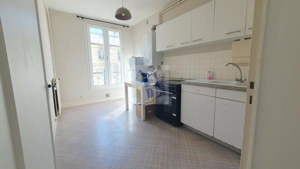 Location appartement Angouleme (16000), 73.53m² avec 3 pièce(s) dont 2 chambre(s). Agence Allard Brimeaud