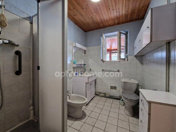 Maison à vendre 85m² - 6 pièces - 2 chambres - DESCARTES (37)