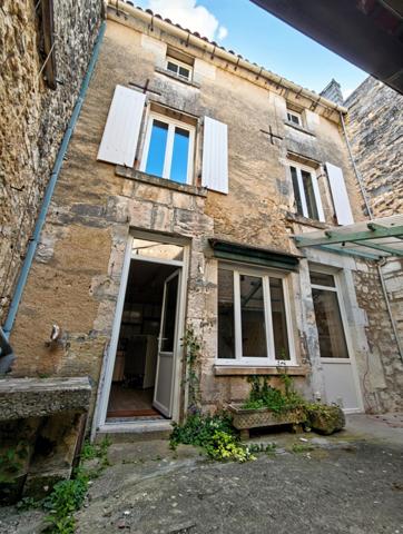 Maison 110m² avec 4 chambres et une cour
