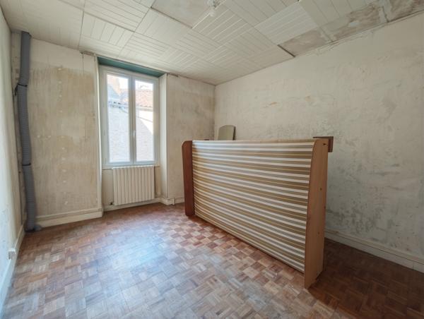 Maison 110m² avec 4 chambres et une cour